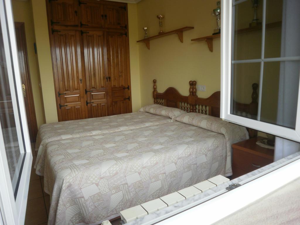 Pension Galimar San Vicente De La Barquera Rom bilde